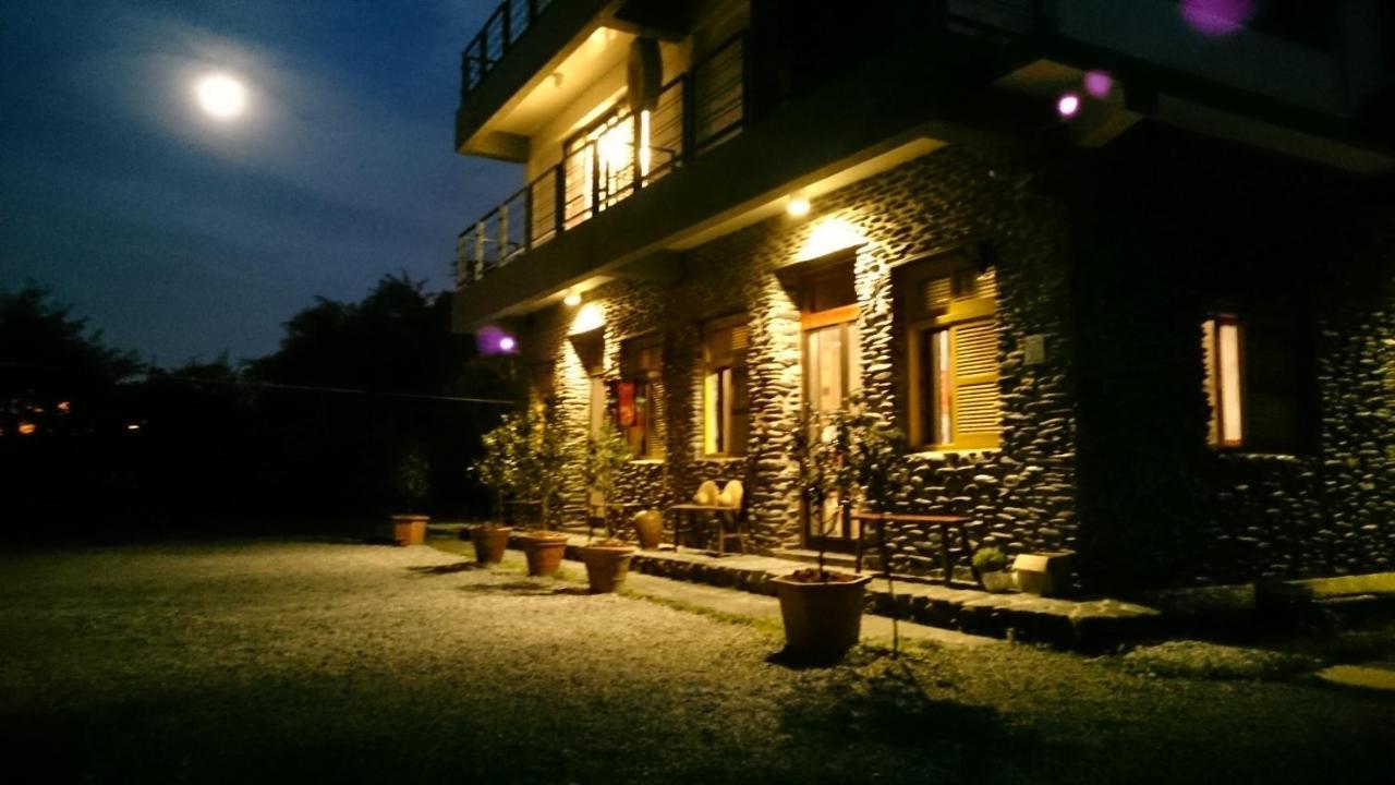 Stone House Homestay Yilan Exterior foto