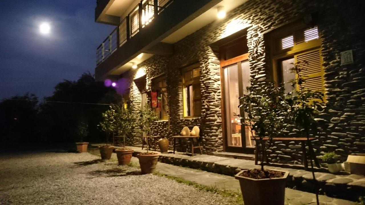 Stone House Homestay Yilan Exterior foto